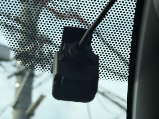 ヴォクシー ＺＳ　煌　カロッツェリア１０インチナビ　Ｂｌｕｅｔｏｏｔｈ　フルセグＴＶ　後席モニター　ドライブレコーダー　バックカメラ　ＥＴＣ　クルーズコントロール　ＬＥＤヘッドライト　リアオートエアコン　両側パワースライド（23枚目）