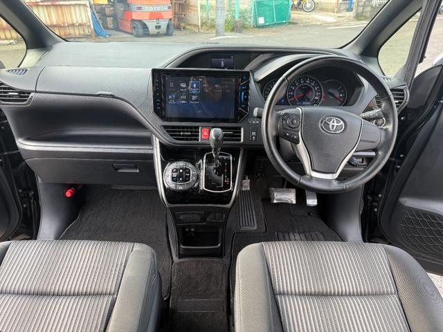 ヴォクシー ＺＳ　煌　カロッツェリア１０インチナビ　Ｂｌｕｅｔｏｏｔｈ　フルセグＴＶ　後席モニター　ドライブレコーダー　バックカメラ　ＥＴＣ　クルーズコントロール　ＬＥＤヘッドライト　リアオートエアコン　両側パワースライド（36枚目）