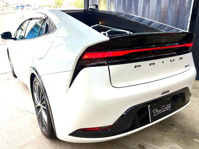 プリウス Ｚ　ガラスルーフ／レザーシート／ＣａｒＰｌａｙ／Ｂｌｕｅｔｏｏｔｈ／地デジ／シートヒーター＆ベンチレーション／ＥＴＣ２．０／ＴＳＳ／ＢＳＭ／パーキングアシスト／デジタルインナーミラー／パノラマミックビュー（10枚目）