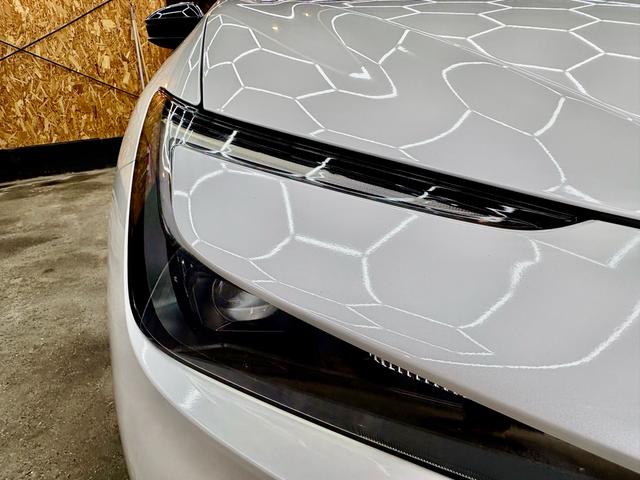 プリウス Ｚ　ガラスルーフ／レザーシート／ＣａｒＰｌａｙ／Ｂｌｕｅｔｏｏｔｈ／地デジ／シートヒーター＆ベンチレーション／ＥＴＣ２．０／ＴＳＳ／ＢＳＭ／パーキングアシスト／デジタルインナーミラー／パノラマミックビュー（16枚目）