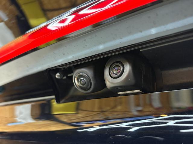 プリウス Ｚ　ガラスルーフ／レザーシート／ＣａｒＰｌａｙ／Ｂｌｕｅｔｏｏｔｈ／地デジ／シートヒーター＆ベンチレーション／ＥＴＣ２．０／ＴＳＳ／ＢＳＭ／パーキングアシスト／デジタルインナーミラー／パノラマミックビュー（20枚目）