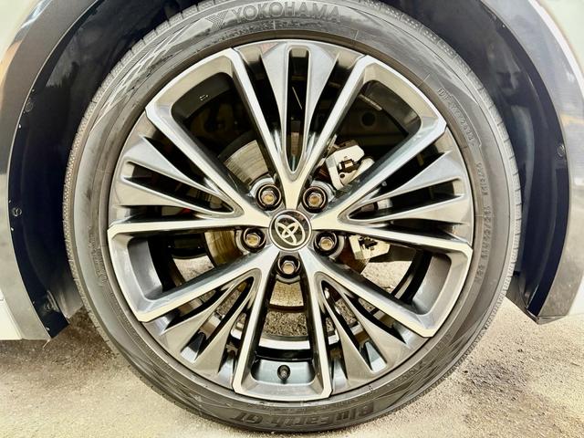 プリウス Ｚ　ガラスルーフ／レザーシート／ＣａｒＰｌａｙ／Ｂｌｕｅｔｏｏｔｈ／地デジ／シートヒーター＆ベンチレーション／ＥＴＣ２．０／ＴＳＳ／ＢＳＭ／パーキングアシスト／デジタルインナーミラー／パノラマミックビュー（22枚目）