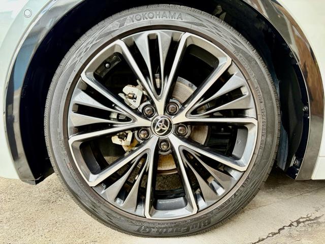 プリウス Ｚ　ガラスルーフ／レザーシート／ＣａｒＰｌａｙ／Ｂｌｕｅｔｏｏｔｈ／地デジ／シートヒーター＆ベンチレーション／ＥＴＣ２．０／ＴＳＳ／ＢＳＭ／パーキングアシスト／デジタルインナーミラー／パノラマミックビュー（24枚目）