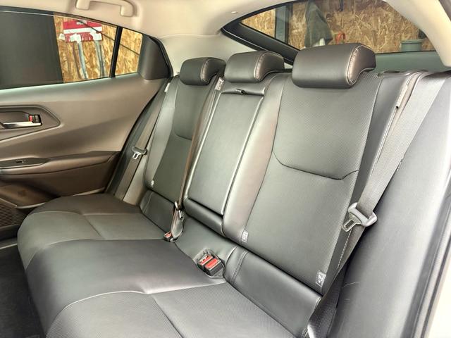 プリウス Ｚ　ガラスルーフ／レザーシート／ＣａｒＰｌａｙ／Ｂｌｕｅｔｏｏｔｈ／地デジ／シートヒーター＆ベンチレーション／ＥＴＣ２．０／ＴＳＳ／ＢＳＭ／パーキングアシスト／デジタルインナーミラー／パノラマミックビュー（41枚目）