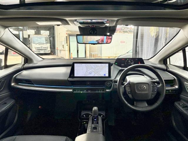 プリウス Ｚ　ガラスルーフ／レザーシート／ＣａｒＰｌａｙ／Ｂｌｕｅｔｏｏｔｈ／地デジ／シートヒーター＆ベンチレーション／ＥＴＣ２．０／ＴＳＳ／ＢＳＭ／パーキングアシスト／デジタルインナーミラー／パノラマミックビュー（46枚目）