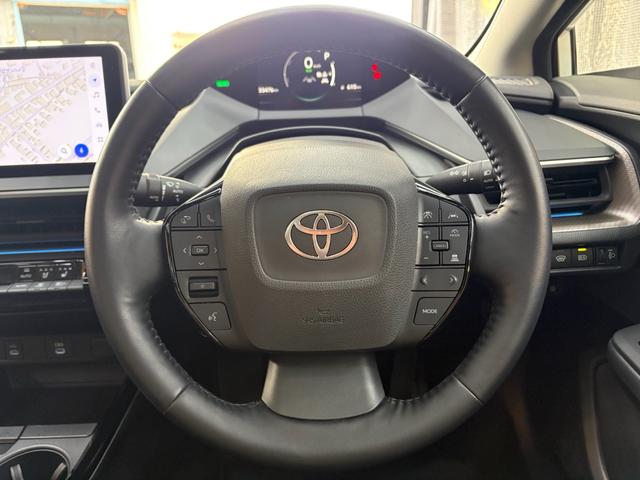 プリウス Ｚ　ガラスルーフ／レザーシート／ＣａｒＰｌａｙ／Ｂｌｕｅｔｏｏｔｈ／地デジ／シートヒーター＆ベンチレーション／ＥＴＣ２．０／ＴＳＳ／ＢＳＭ／パーキングアシスト／デジタルインナーミラー／パノラマミックビュー（48枚目）