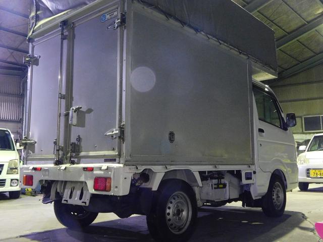 キャリイトラック ＫＣエアコン・パワステ　エアコン　パワステ　５ＡＧＳ　４ＷＤ　パネルバン　ＬＥＤ作業灯　全長２４２ｃｍ　パネルバン　観音開き　軽運送　ホロ　幌　レベライザーヘッドライト　ドアバイザー　配達　軽貨物（6枚目）