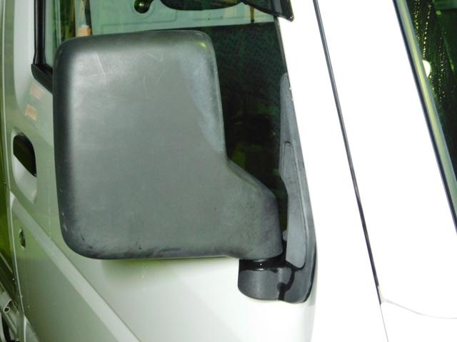 キャリイトラック ＫＣエアコン・パワステ　エアコン　パワステ　５ＡＧＳ　４ＷＤ　パネルバン　ＬＥＤ作業灯　全長２４２ｃｍ　パネルバン　観音開き　軽運送　ホロ　幌　レベライザーヘッドライト　ドアバイザー　配達　軽貨物（9枚目）