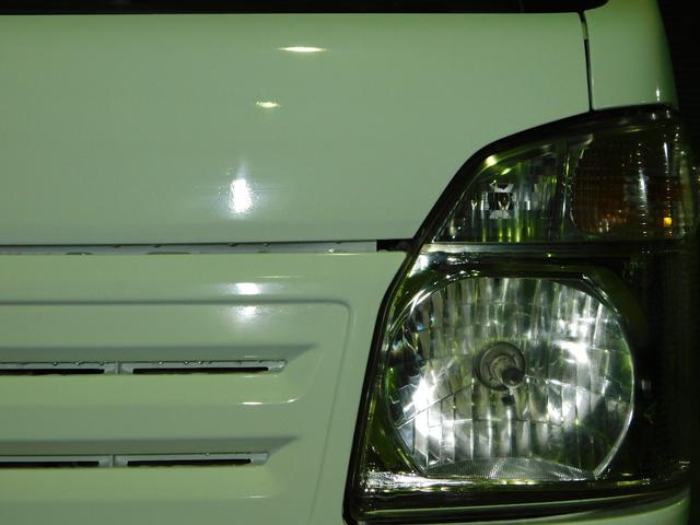 キャリイトラック ＫＣエアコン・パワステ　エアコン　パワステ　５ＡＧＳ　４ＷＤ　パネルバン　ＬＥＤ作業灯　全長２４２ｃｍ　パネルバン　観音開き　軽運送　ホロ　幌　レベライザーヘッドライト　ドアバイザー　配達　軽貨物（12枚目）