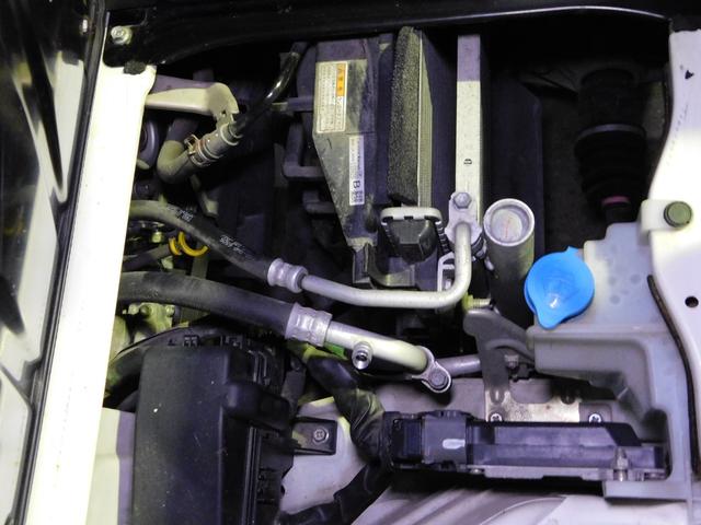 キャリイトラック ＫＣエアコン・パワステ　エアコン　パワステ　５ＡＧＳ　４ＷＤ　パネルバン　ＬＥＤ作業灯　全長２４２ｃｍ　パネルバン　観音開き　軽運送　ホロ　幌　レベライザーヘッドライト　ドアバイザー　配達　軽貨物（15枚目）