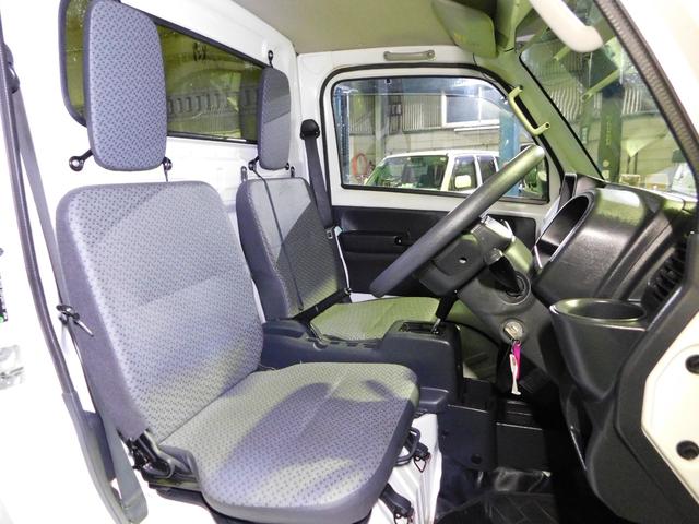 キャリイトラック ＫＣエアコン・パワステ　エアコン　パワステ　５ＡＧＳ　４ＷＤ　パネルバン　ＬＥＤ作業灯　全長２４２ｃｍ　パネルバン　観音開き　軽運送　ホロ　幌　レベライザーヘッドライト　ドアバイザー　配達　軽貨物（49枚目）
