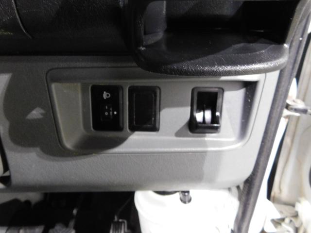 ミニキャブトラック Ｖタイプ　エアコン　パワステ　ＡＴ車　４ＷＤ　ＥＴＣ　パネルバン　幌　宅配仕様車　特装車　観音開き　配達仕様　ホロ　軽貨物（35枚目）