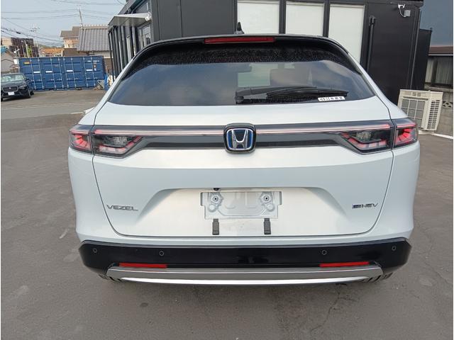 ヴェゼル ｅ：ＨＥＶ　ＰＬａＹ　★パノラマルーフ！★マルチビューカメラシステム！★プレミアムオーディオ！★ＢＳＩ！★ヒーター付きコンビシート！（7枚目）