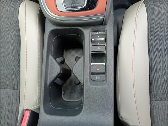 ヴェゼル ｅ：ＨＥＶ　ＰＬａＹ　★パノラマルーフ！★マルチビューカメラシステム！★プレミアムオーディオ！★ＢＳＩ！★ヒーター付きコンビシート！（20枚目）