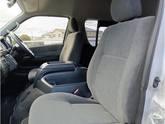 ハイエースワゴン グランドキャビン(10枚目)