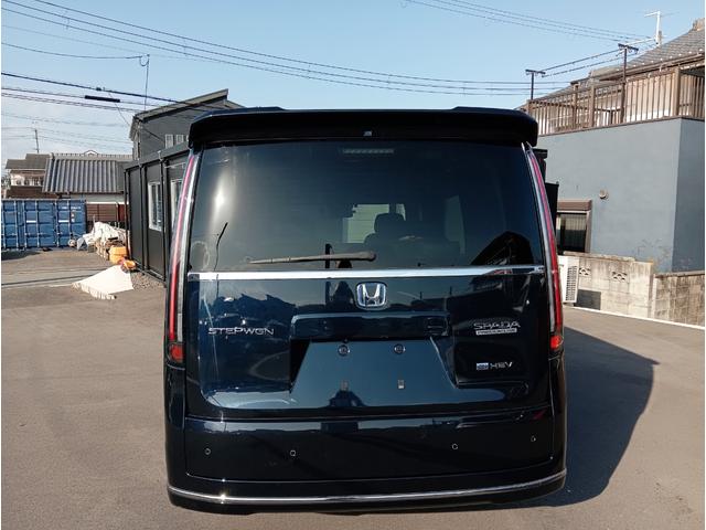 ステップワゴン ｅ：ＨＥＶスパーダ　プレミアムライン　ｅ：ＨＥＶ　ＳＰＡＤＡ　ＰＲＥＭＩＵＭ　ＬＩＮＥ★マルチビューカメラ！★パワーテールゲート！★ブラインドスポット！★シートヒーター！（6枚目）