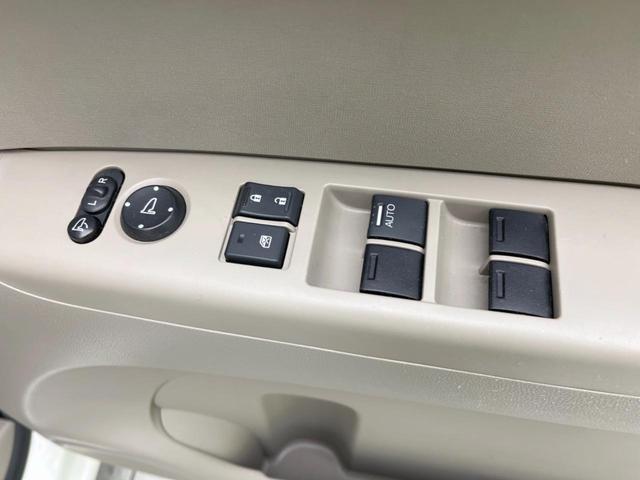 G・Lパッケージ SDナビ 禁煙車 スマートキー パワースライドドア ステアリングスイッチ 横滑り防止装置 オートエアコン ヘッドレベライザー ベージュ内装 電動格納ミラー(8枚目)