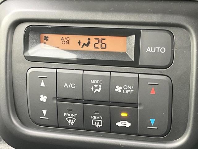 ファン 届け出済み未使用車 ホンダセンシング アダプティブクルーズコントロール 車線逸脱警報 オートエアコン スマートキー クリアランスソナー ステアリングスイッチ LEDヘッドライト 横滑り防止装置 禁煙車(6枚目)