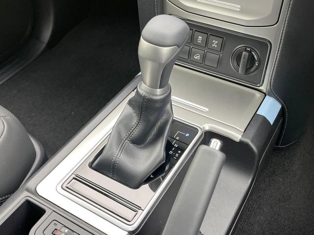 TX Lパッケージ マットブラックエディション ムーンルーフ 4WD クリアランスソナー センターデフロック レーダークルーズコントロール 純正18インチアルミホイール LEDヘッドライト 純正革巻ハンドル シートヒーター パワーシート(25枚目)
