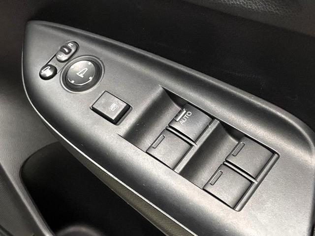 フィットハイブリッド Ｌパッケージ　純正ＳＤナビ　バックカメラ　禁煙車　ハーフレザーシート　スマートキー　ＬＥＤヘッドライト　ＥＴＣ　オートライト　オートエアコン　Ｂｌｕｅｔｏｏｔｈ　ＣＤ　クルーズコントロール　フルセグＴＶ（42枚目）