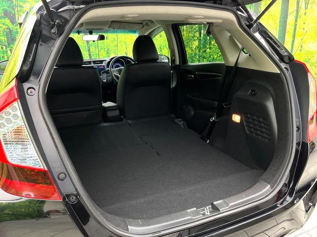 フィットハイブリッド Ｌパッケージ　純正ＳＤナビ　バックカメラ　禁煙車　ハーフレザーシート　スマートキー　ＬＥＤヘッドライト　ＥＴＣ　オートライト　オートエアコン　Ｂｌｕｅｔｏｏｔｈ　ＣＤ　クルーズコントロール　フルセグＴＶ（45枚目）