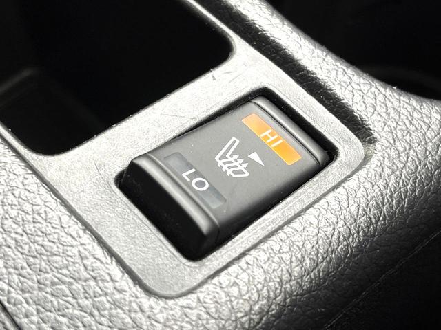 エクストレイル ２０Ｘｔ　エマージェンシーブレーキパッケージ　衝突軽減　大画面ナビ　バックカメラ　電動リアゲート　シートヒーター　ハーフレザーシート　Ｂｌｕｅｔｏｏｔｈ再生　ＬＥＤヘッドライト　純正１７インチアルミホイール　純正革巻きステアリング　スマートキー（7枚目）