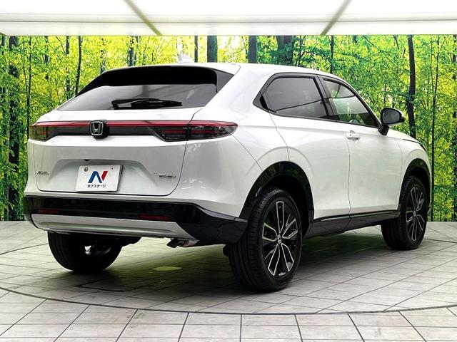 ヴェゼル ｅ：ＨＥＶ　Ｚ　登録済未使用車　純正７インチナビ　バックカメラ　アダプティブクルーズコントロール　ＬＥＤヘッドライト　純正１８インチアルミ　ハーフレザーシート　パワーバックドア　コーナーセンサー　ＥＴＣ（17枚目）