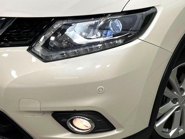 エクストレイル ２０Ｘ　エマージェンシーブレーキパッケージ　４ＷＤ　ｓｔｒａｄａナビ　シートヒーター　ＥＴＣ　インテリジェントキー　ＬＥＤヘッドライト　オートライト　純正１７インチアルミホイール　ｂｌｕｅｔｏｏｔｈ再生　フルセグＴＶ　禁煙車　コーナーセンサー（12枚目）