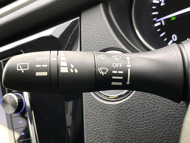 エクストレイル ２０Ｘ　エマージェンシーブレーキパッケージ　４ＷＤ　ｓｔｒａｄａナビ　シートヒーター　ＥＴＣ　インテリジェントキー　ＬＥＤヘッドライト　オートライト　純正１７インチアルミホイール　ｂｌｕｅｔｏｏｔｈ再生　フルセグＴＶ　禁煙車　コーナーセンサー（25枚目）