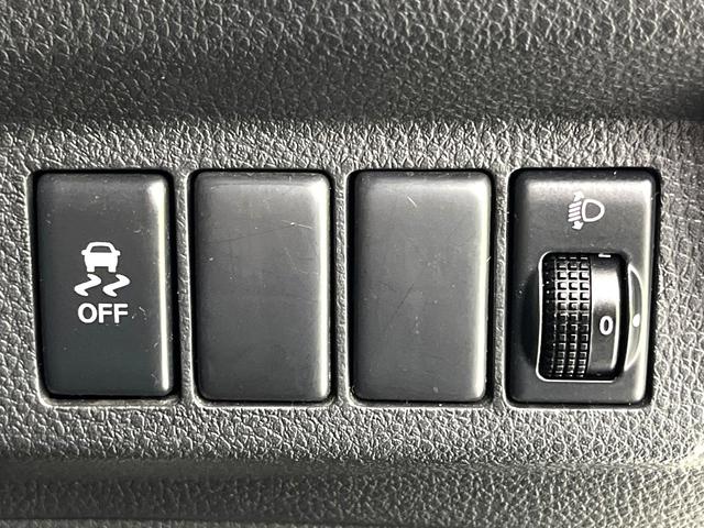 エクストレイル ２０Ｘ　禁煙車　４ＷＤ　純正ＳＤナビ　バックカメラ　レザーシート　全席シートヒーター　スマートキー　ＬＥＤヘッド　ルーフレール　ビルトインＥＴＣ　オートライト　Ｂｌｕｅｔｏｏｔｈ　ＣＤ　ＤＶＤ再生　フルセグ（22枚目）