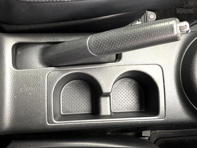 エクストレイル ２０Ｘ　禁煙車　４ＷＤ　純正ＳＤナビ　バックカメラ　レザーシート　全席シートヒーター　スマートキー　ＬＥＤヘッド　ルーフレール　ビルトインＥＴＣ　オートライト　Ｂｌｕｅｔｏｏｔｈ　ＣＤ　ＤＶＤ再生　フルセグ（29枚目）