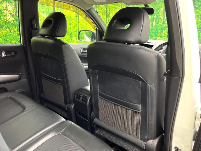 エクストレイル ２０Ｘ　禁煙車　４ＷＤ　純正ＳＤナビ　バックカメラ　レザーシート　全席シートヒーター　スマートキー　ＬＥＤヘッド　ルーフレール　ビルトインＥＴＣ　オートライト　Ｂｌｕｅｔｏｏｔｈ　ＣＤ　ＤＶＤ再生　フルセグ（34枚目）