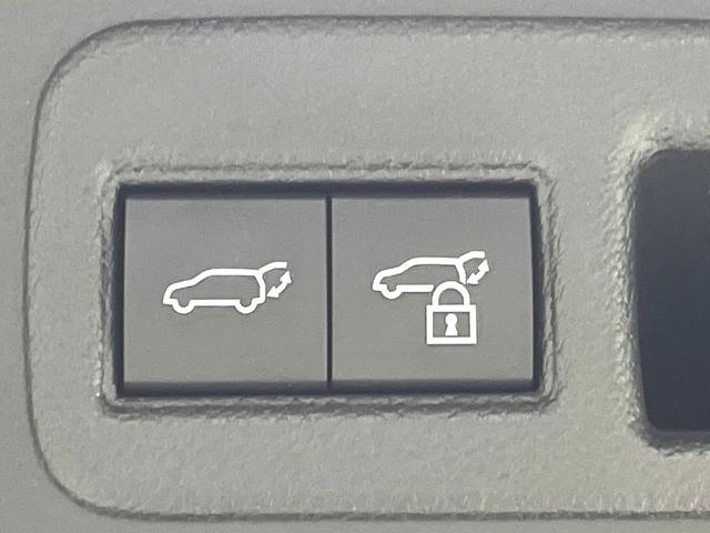 ハリアー Ｇ　４ＷＤ　純正１２．３型ナビ　バックカメラ　デジタルインナーミラー　セーフティセンス　禁煙車　パワーバックドア　純正１８インチアルミ　ＬＥＤヘッド　パワーシート　ＥＴＣ　オートライト　コーナーセンサー（47枚目）