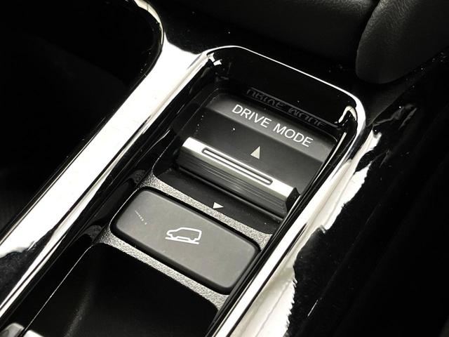 ヴェゼル ｅ：ＨＥＶ　Ｘ　純正９型ナビ　禁煙車　バックカメラ　ホンダセンシング　パドルシフト　スマートキー　ワイヤレス充電器　コーナーセンサー　純正１６インチアルミ　オートエアコン　オートブレーキホールド　ＥＴＣ（37枚目）