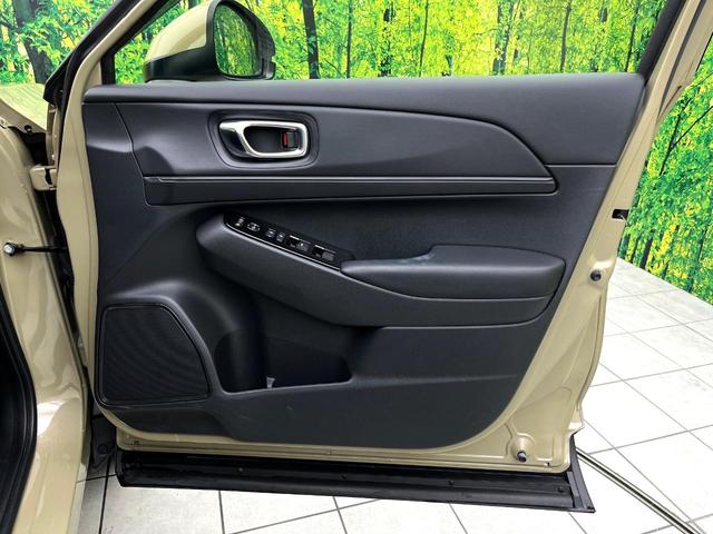 ヴェゼル ｅ：ＨＥＶ　Ｘ　純正９型ナビ　禁煙車　バックカメラ　ホンダセンシング　パドルシフト　スマートキー　ワイヤレス充電器　コーナーセンサー　純正１６インチアルミ　オートエアコン　オートブレーキホールド　ＥＴＣ（58枚目）