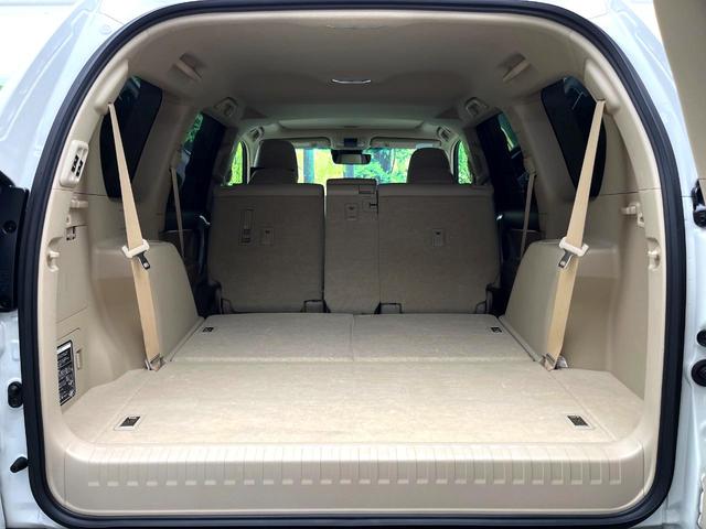 ランドクルーザープラド ＴＸ　Ｌパッケージ　サンルーフ　ＳＤナビ　禁煙車　後席モニター　バックカメラ　シートベンチレーション　ＥＴＣ　パワーシート　レーダークルーズ　セーフティセンス　純正１９インチアルミ　４ＷＤ　スマートキー　オートエアコン（10枚目）