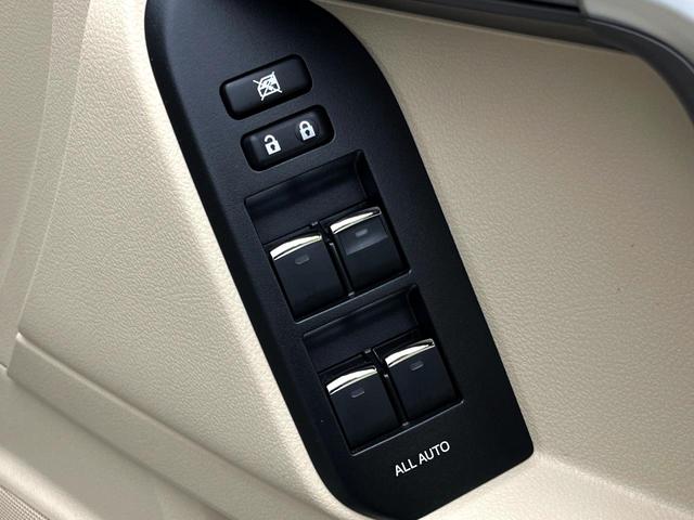 ランドクルーザープラド ＴＸ　Ｌパッケージ　サンルーフ　ＳＤナビ　禁煙車　後席モニター　バックカメラ　シートベンチレーション　ＥＴＣ　パワーシート　レーダークルーズ　セーフティセンス　純正１９インチアルミ　４ＷＤ　スマートキー　オートエアコン（22枚目）
