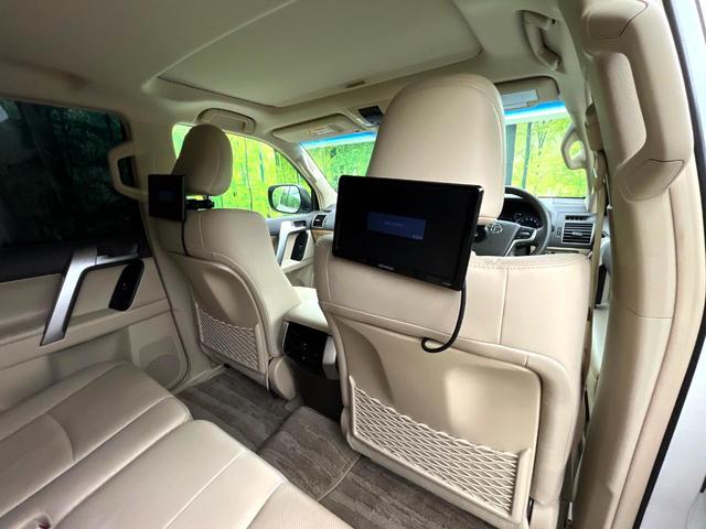 ランドクルーザープラド ＴＸ　Ｌパッケージ　サンルーフ　ＳＤナビ　禁煙車　後席モニター　バックカメラ　シートベンチレーション　ＥＴＣ　パワーシート　レーダークルーズ　セーフティセンス　純正１９インチアルミ　４ＷＤ　スマートキー　オートエアコン（44枚目）
