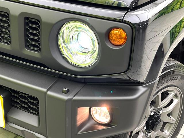 ジムニー ＸＣ　届出済未使用車　４ＷＤ　ターボ　セーフティサポート　クルーズコントロール　シートヒーター　オートエアコン　純性革巻ステアリング　ＬＥＤヘッド　純正１６インチアルミ　スマートキー　オートライト（12枚目）