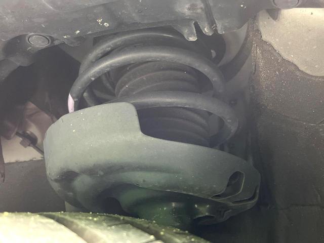 プリウス Sツーリングセレクション 禁煙車 セーフティセンス BIGX9型ナビ バックカメラ レーダークルーズコントロール シートヒーター ETC LEDヘッド オートライト 横滑り防止装置 純正17インチアルミ  スマートキー(20枚目)