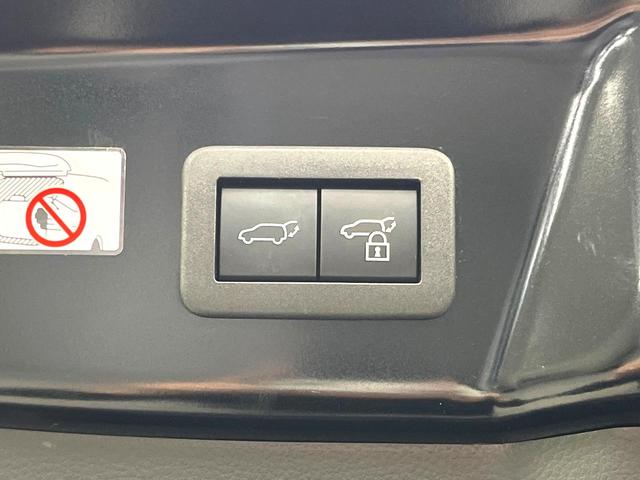 プリウス Z モデリスタエアロ 禁煙車 純正12.3インチナビ 全周囲カメラ シートベンチレーション デジタルインナーミラー ブラインドスポット パワーバックドア 純正19インチアルミ シートメモリー LEDヘッド(52枚目)