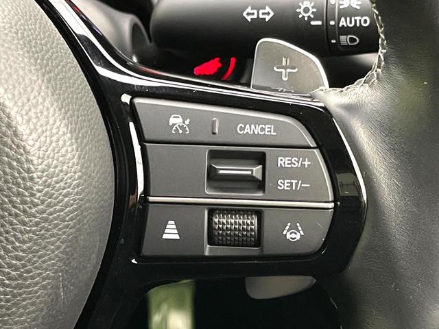 ZR-V Z 純正9インチディスプレイ BOSEサウンド付き 全周囲カメラ 禁煙車 ホンダセンシング アダプティブクルーズコントロール ステアリングヒーター シートメモリー シートヒーター パワーバックドア ETC(7枚目)