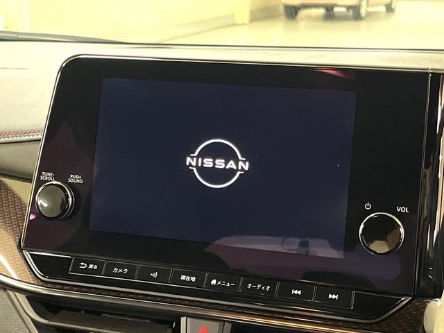 オーラ ニスモ 禁煙車 純正9型ナビ 全周囲カメラ プロパイロット インテリジェントエマージェンシーブレーキ ステアリングヒーター 純正17インチアルミ LEDヘッド ETC ドラレコ スマートキー オートライト(3枚目)