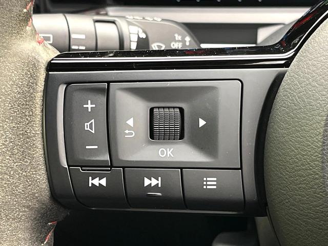 オーラ ニスモ 禁煙車 純正9型ナビ 全周囲カメラ プロパイロット インテリジェントエマージェンシーブレーキ ステアリングヒーター 純正17インチアルミ LEDヘッド ETC ドラレコ スマートキー オートライト(26枚目)
