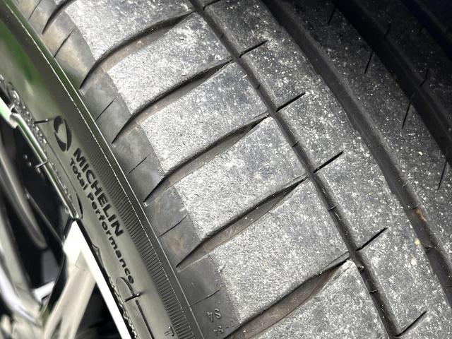 オーラ ニスモ 禁煙車 純正9型ナビ 全周囲カメラ プロパイロット インテリジェントエマージェンシーブレーキ ステアリングヒーター 純正17インチアルミ LEDヘッド ETC ドラレコ スマートキー オートライト(52枚目)