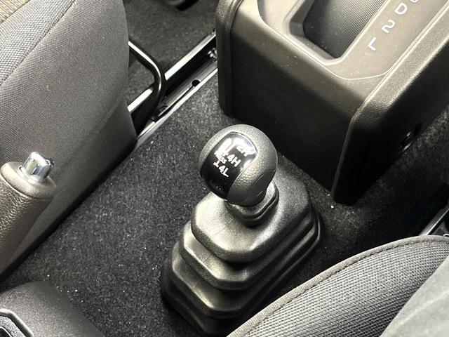 ジムニーノマド FC 禁煙車 純正ディスプレイオーディオ バックカメラ セーフティサポート レーダークルーズコントロール シートヒーター オートエアコン オートライト 電動格納ミラー 純正15インチアルミ LEDヘッド(36枚目)