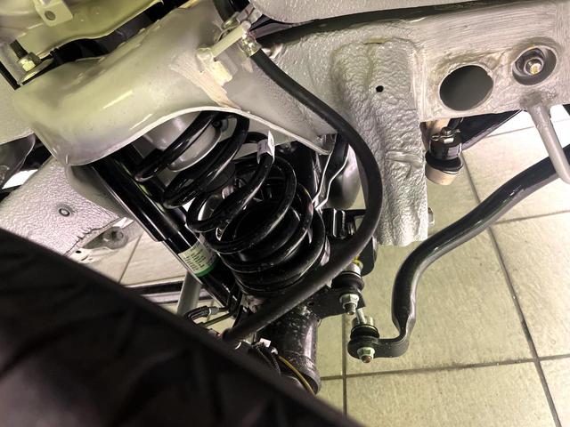 ジムニーノマド FC 禁煙車 純正ディスプレイオーディオ バックカメラ セーフティサポート レーダークルーズコントロール シートヒーター オートエアコン オートライト 電動格納ミラー 純正15インチアルミ LEDヘッド(52枚目)