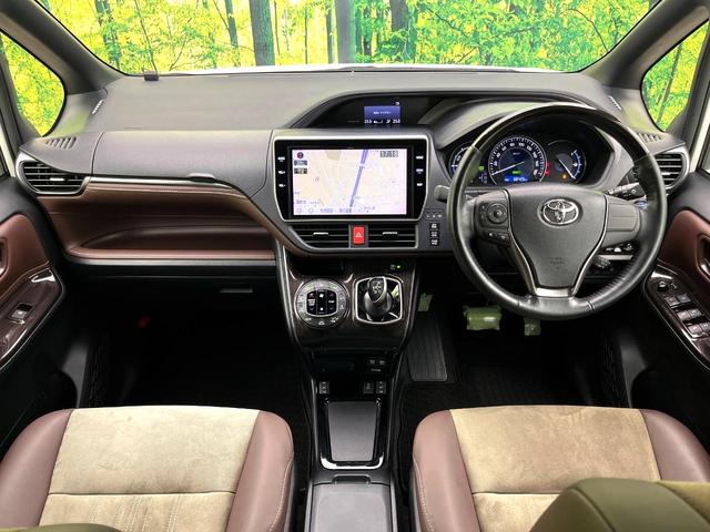 エスクァイア ハイブリッドＧｉ　プレミアムパッケージ　フリップダウンモニター　純正１０インチナビ　バックカメラ　トヨタセーフティセンス　両側パワースライドドア　シートヒーター　ステアリングヒーター　ドライブレコーダー　スマートキー　ＬＥＤヘッドライト（2枚目）