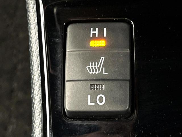 エスクァイア ハイブリッドＧｉ　プレミアムパッケージ　フリップダウンモニター　純正１０インチナビ　バックカメラ　トヨタセーフティセンス　両側パワースライドドア　シートヒーター　ステアリングヒーター　ドライブレコーダー　スマートキー　ＬＥＤヘッドライト（35枚目）