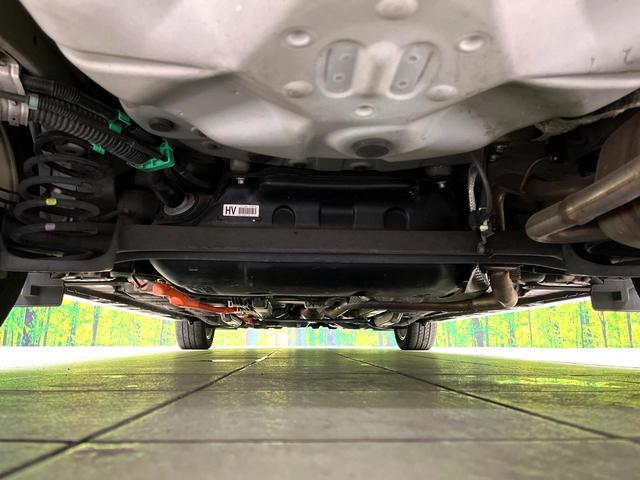 カローラフィールダー ハイブリッドG エアロツアラー・ダブルバイビー 禁煙車 純正SDナビ オートエアコン キーレス ETC 電動格納ドアミラー HIDヘッドライト 純正15インチアルミホイール ステアリングスイッチ アイドリングストップ HIDフロントフォグランプ(19枚目)